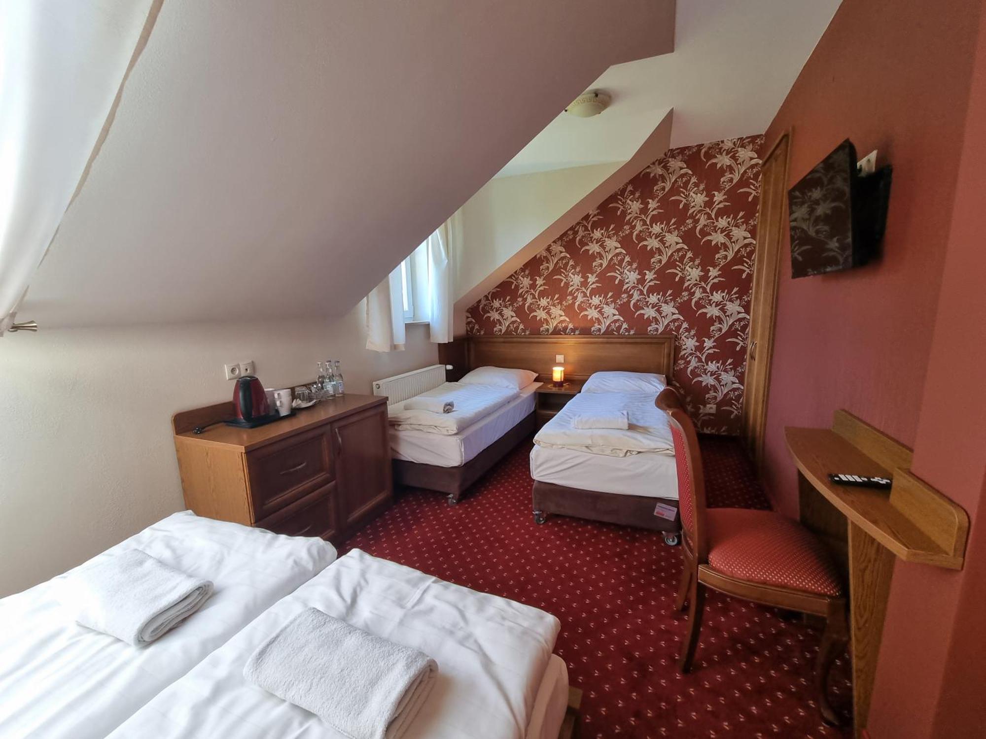 Palac Lucja Bb Zakrzów Exteriör bild
