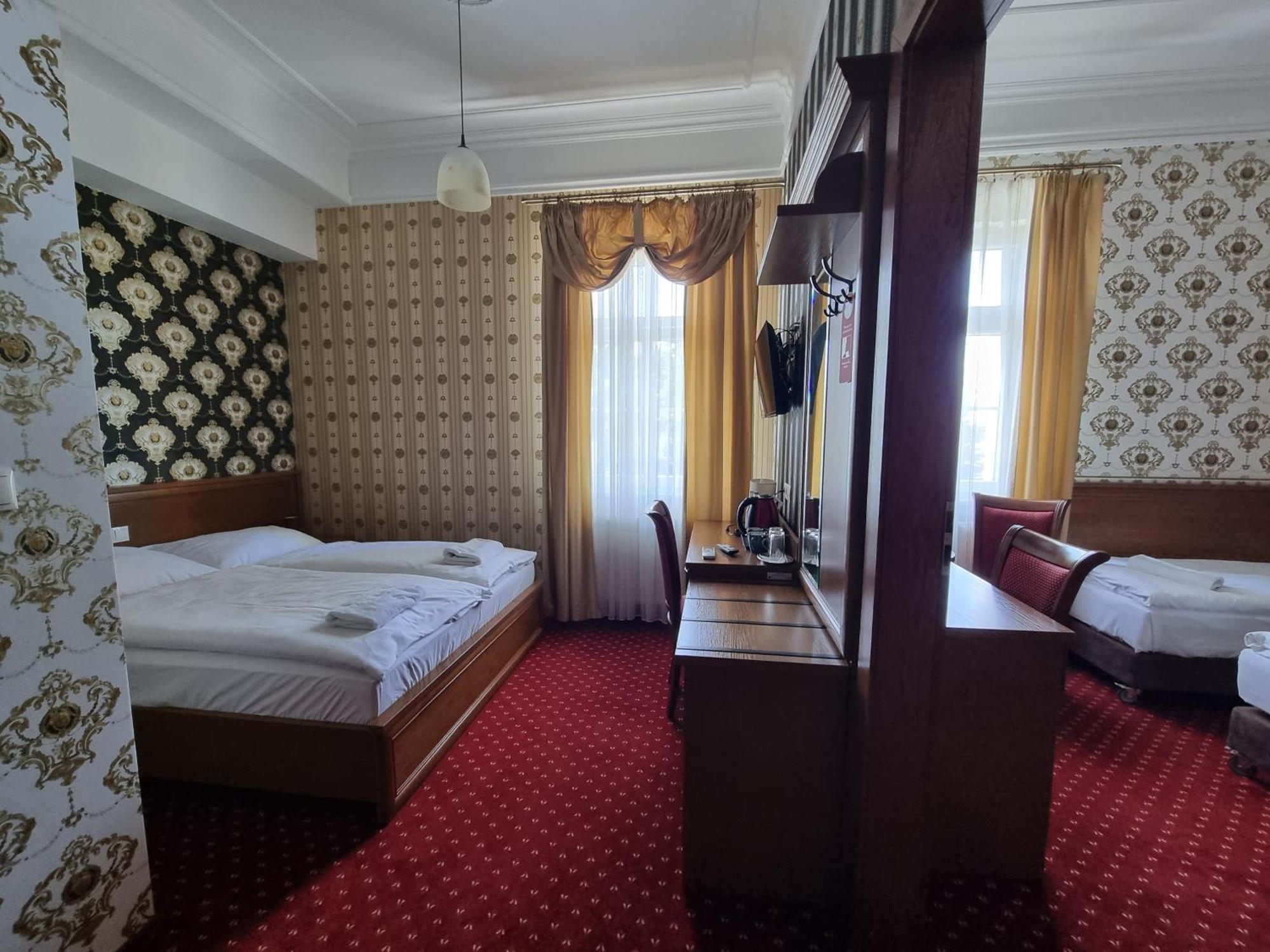 Palac Lucja Bb Zakrzów Exteriör bild